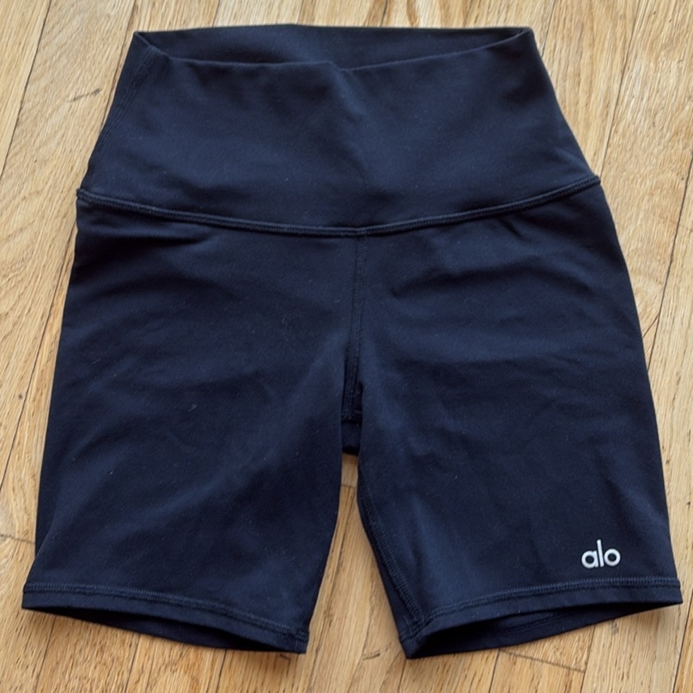 Alo Black Biker Shorts - XXS